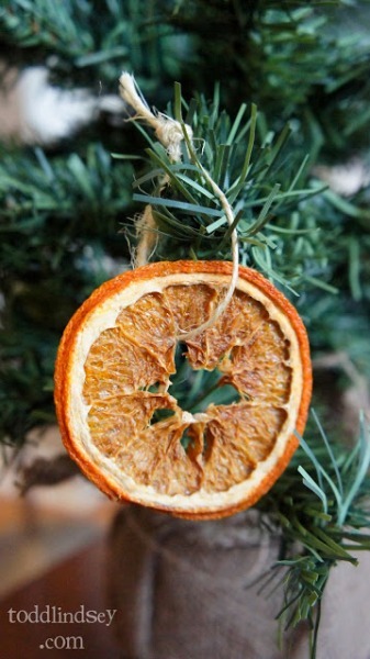 DIY dried orange ornaments