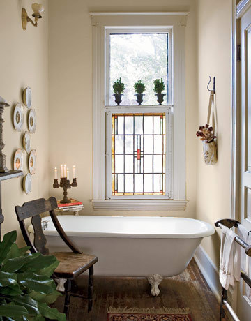 eclectic_decor_bathroom1.jpg