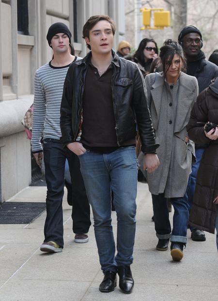 Ed Westwick from Gossip Girls walking