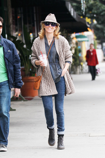 Elizabeth Banks grabs coffee in West Hollywood