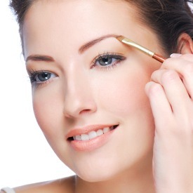  Use eyeliner as a substitute