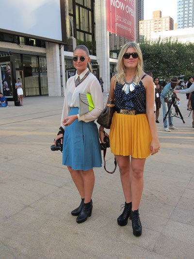 Street fashionistas