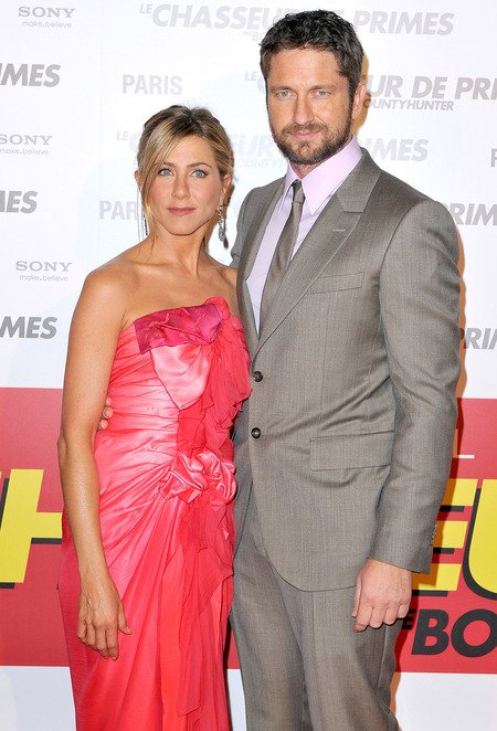 Gerard Butler and Jennifer Aniston at The Bounty Hunter premiere