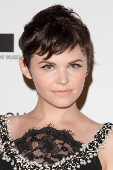 Jagged pixie cut for round faces