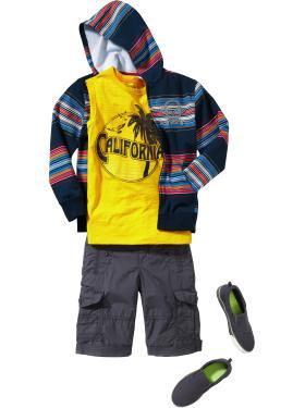 Graphic hoodie &amp; cuffed cargo shorts
