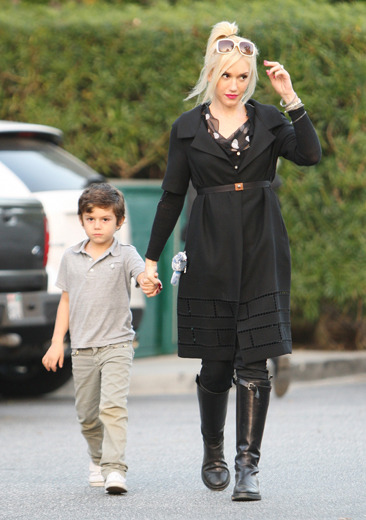 Gwen Stefani and her son Kingston arrive at Bristol Farms