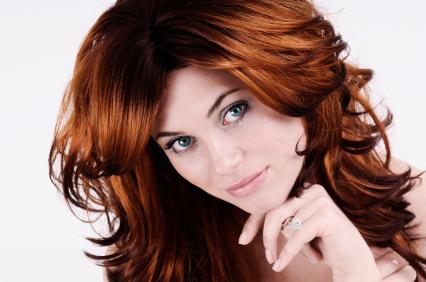 Feathered Wavy Layers Redhead hairstyles