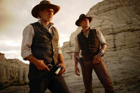 Harrison Ford and Daniel Craig in Cowboys and Aliens