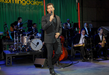 Harry Connick Jr. performs