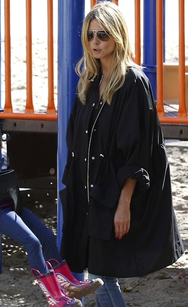 Baggy black jacket