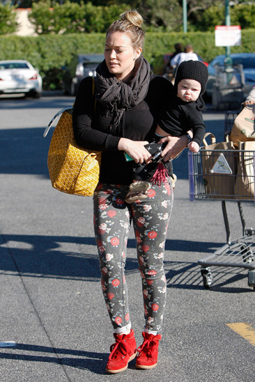 Hilary Duff &amp; baby Luca