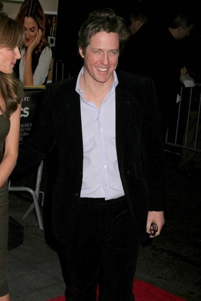 Hugh Grant smiles at the NY premiere of 'Music and Lyrics.'