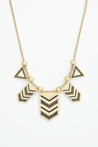 Native arrow necklace