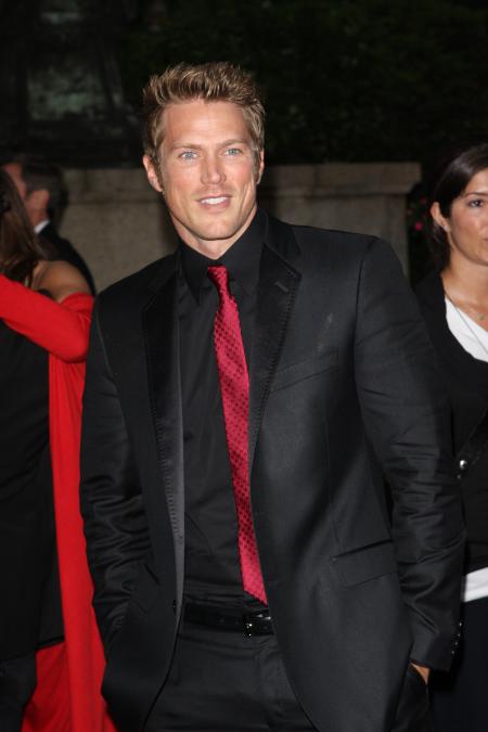 Jason Lewis 2008 fashion