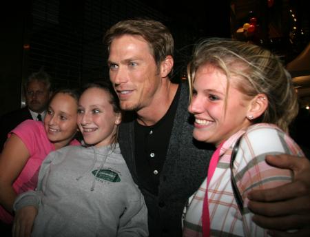Jason Lewis Fans