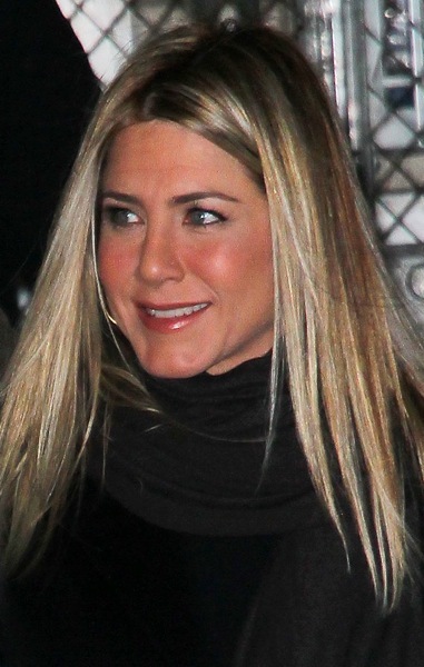 Jennifer Aniston with straight hair