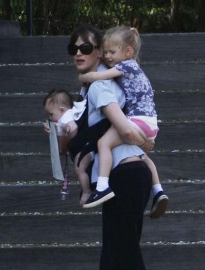 Jennifer Garner and her girls.