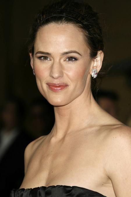 Jennifer Garner at the Catch and Release premiere