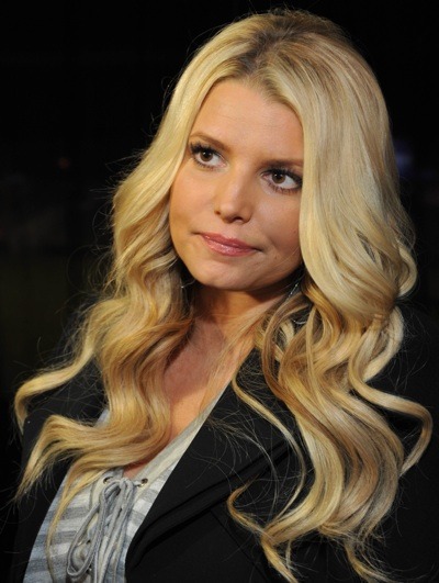 Jessica Simpson's carefree hairstyle