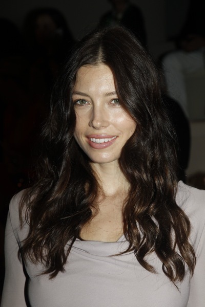 Jessica Biel with long waves
