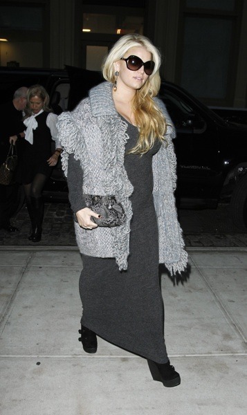 Jessica Simpson's layered style