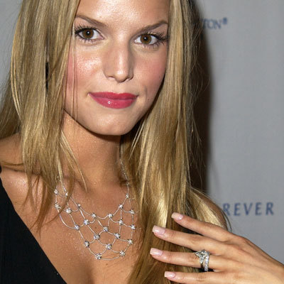 Celebrity Games on Jessica Simpson   Celebrity Engagement Rings