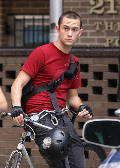 Joseph Gordon-Levitt on set of Premium Rush 