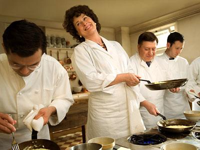 Meryl Streep stars in "Julie &amp; Julia"