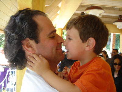 Julien (3 years old) with Dad