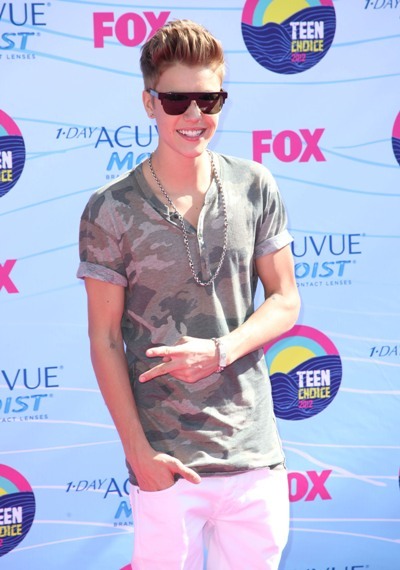 Justin Bieber looking flashy
