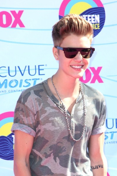 Justin Bieber at the 2012 Teen Choice Awards