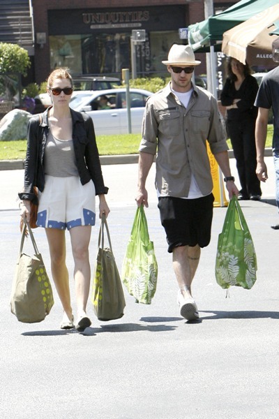 Justin and Jessica shop together