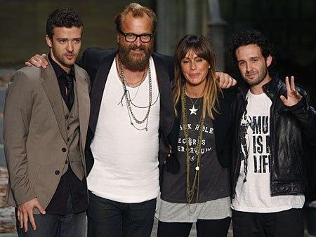 Timberlake and Ayala take a picture with the William Rast creative directors.