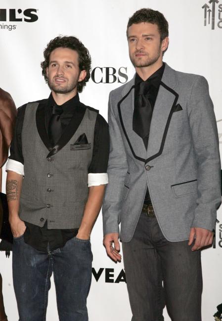 Justin Timberlake and Trace Ayala pose for a picture