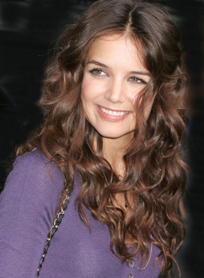 Katie Holmes' long, layered curls