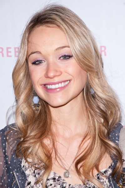 Katrina Bowden's long, blonde hairstyle