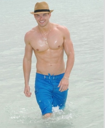 Kellan Lutz 