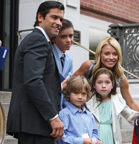 Kelly Ripa family