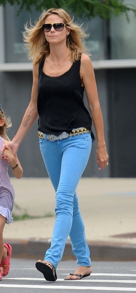 Heidi Klum in baby blue jeans