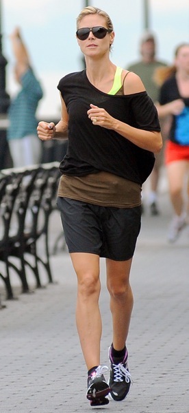 Heidi Klum layers up
