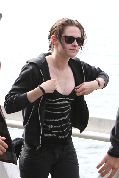 Kristen Stewart in oversized sunglasses