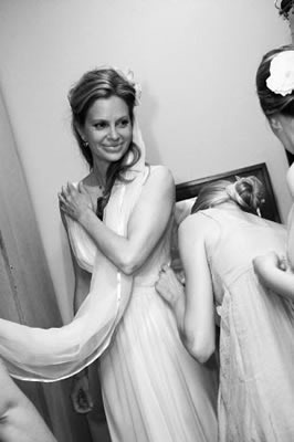 The bride getting her finishing touches