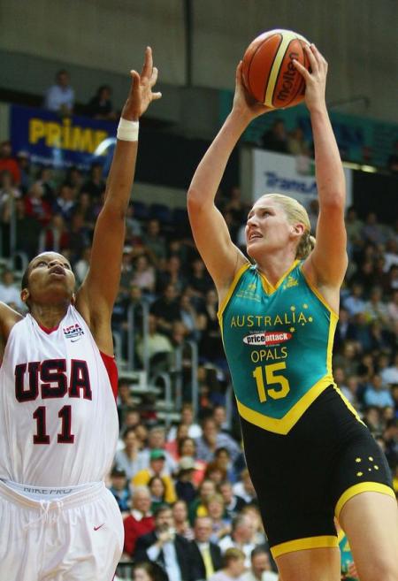 Lauren Jackson and Tina Thompson