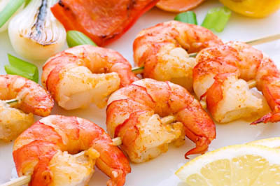 Garlic lemon shrimp skewers