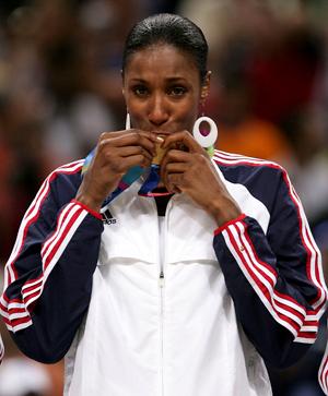 Lisa Leslie is Kissing a Gold Medal