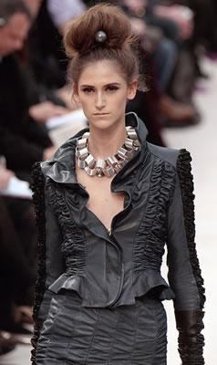 Louis Vuitton Chain Necklace 