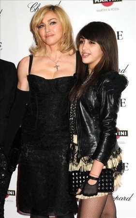 Lourdes Leon's leather look