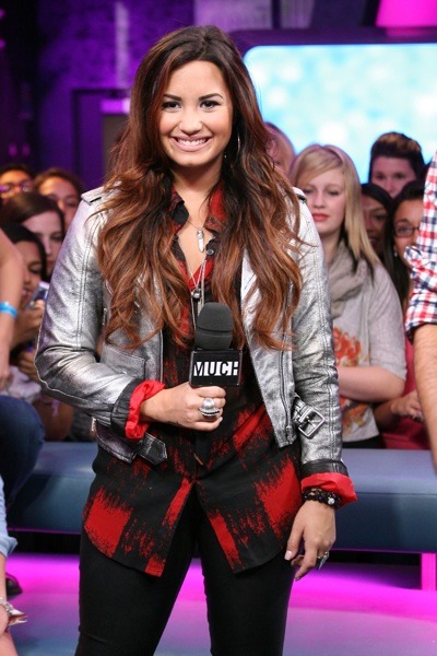 Demi Lovato in plaid