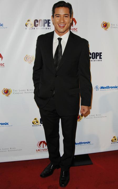 Mario Lopez red carpet