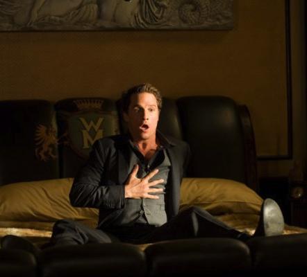 Connor in Ghosts of Girlfriends Past.
